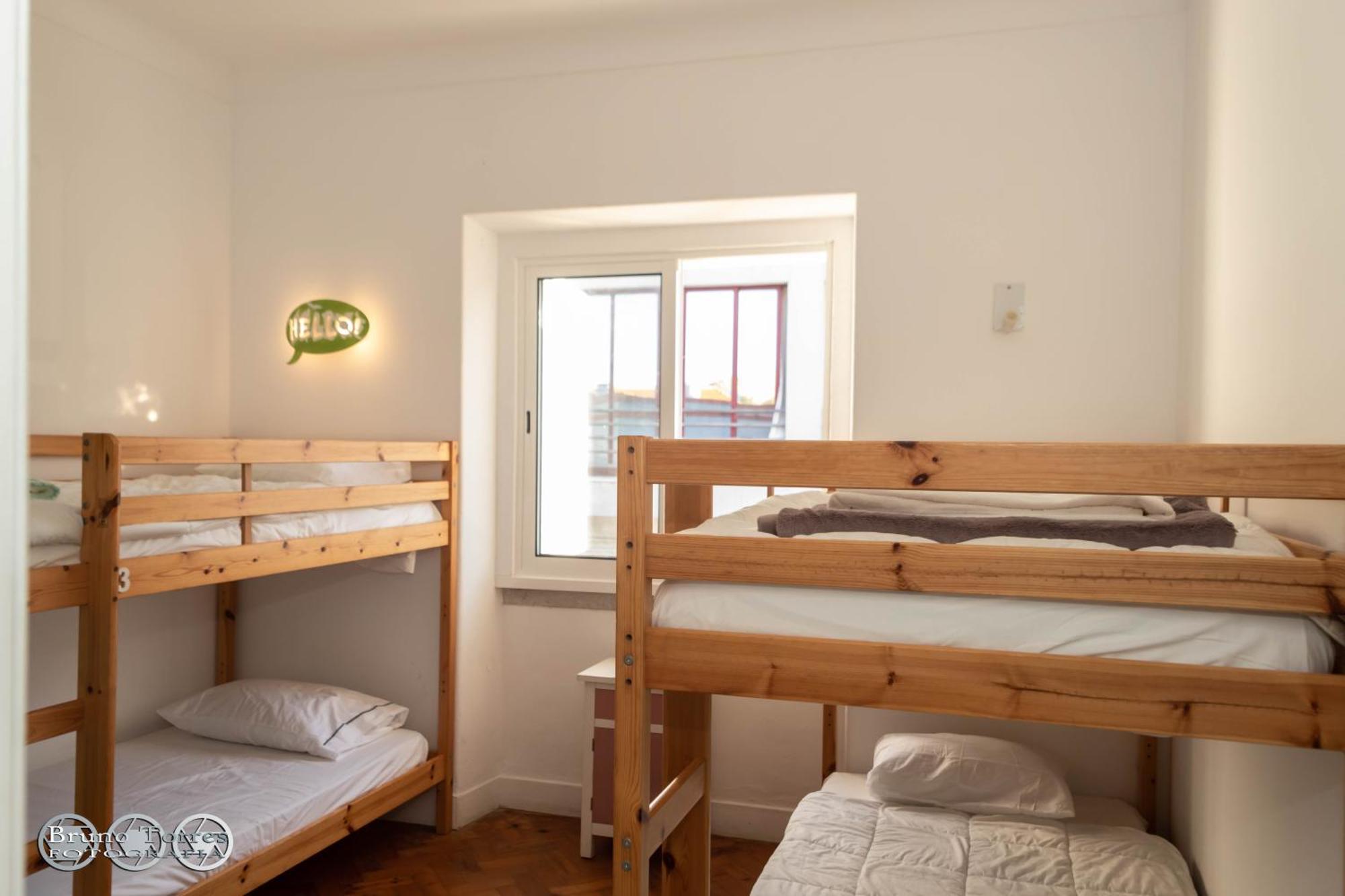 The Shed Surf Lodge Costa da Caparica Exterior foto